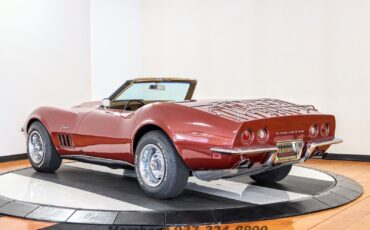 Chevrolet-Corvette-1969-Convertible-3