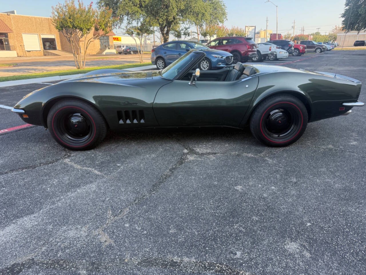 Chevrolet-Corvette-1969-Convertible-3