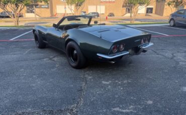 Chevrolet-Corvette-1969-Convertible-4