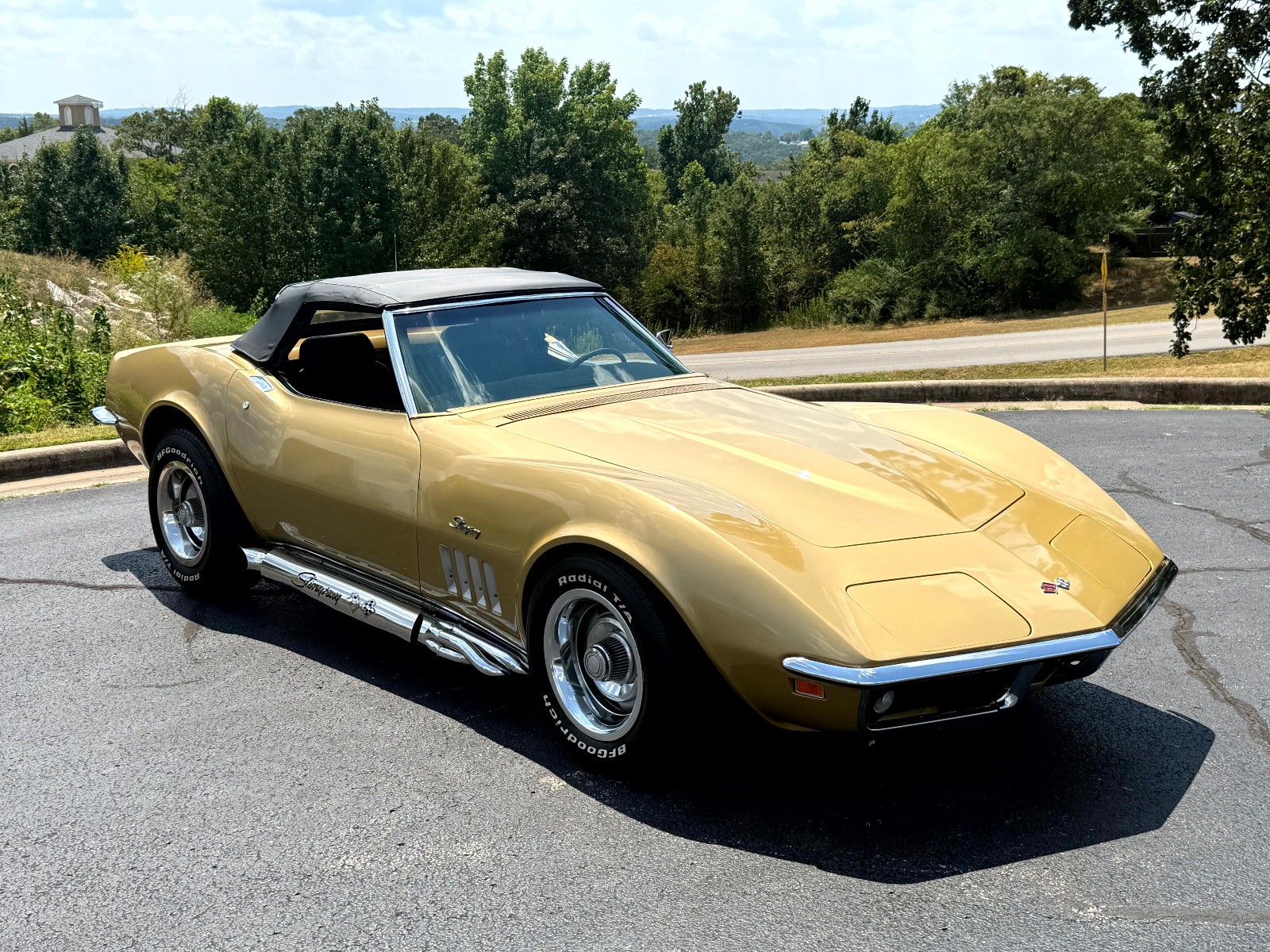 Chevrolet-Corvette-1969-Convertible