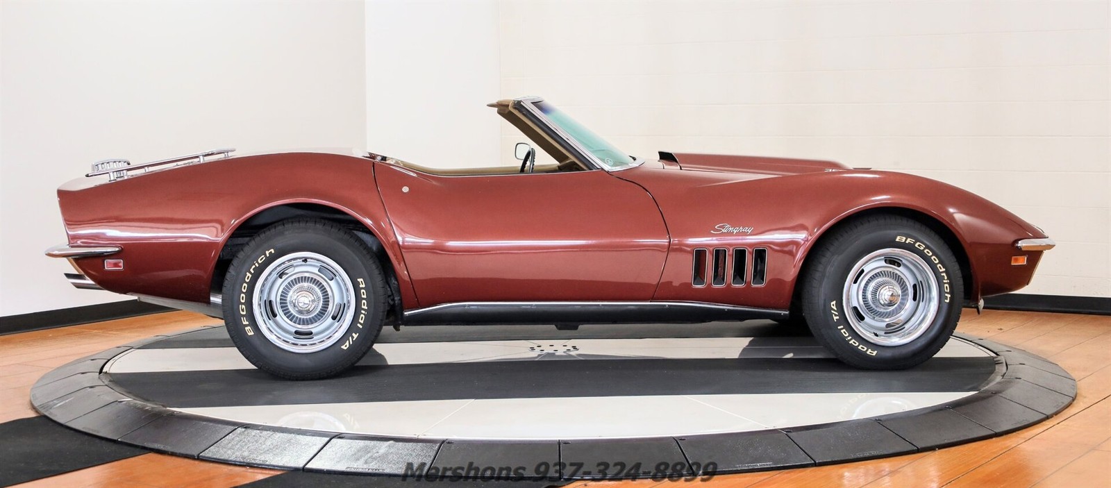 Chevrolet-Corvette-1969-Convertible-6