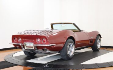 Chevrolet-Corvette-1969-Convertible-7