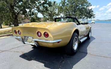 Chevrolet-Corvette-1969-Convertible-8