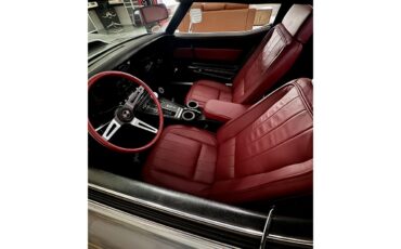 Chevrolet-Corvette-1969-Cortez-Silver-Red-Leather-26