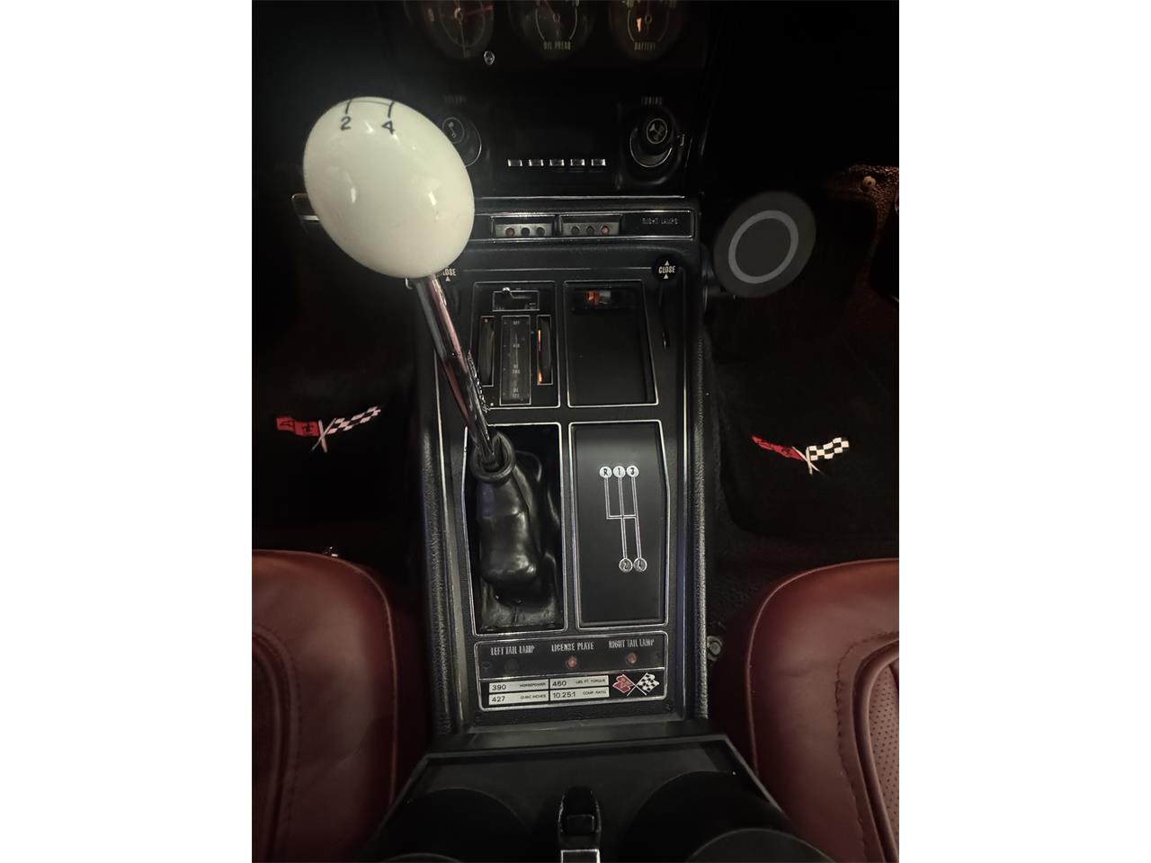 Chevrolet-Corvette-1969-Cortez-Silver-Red-Leather-3