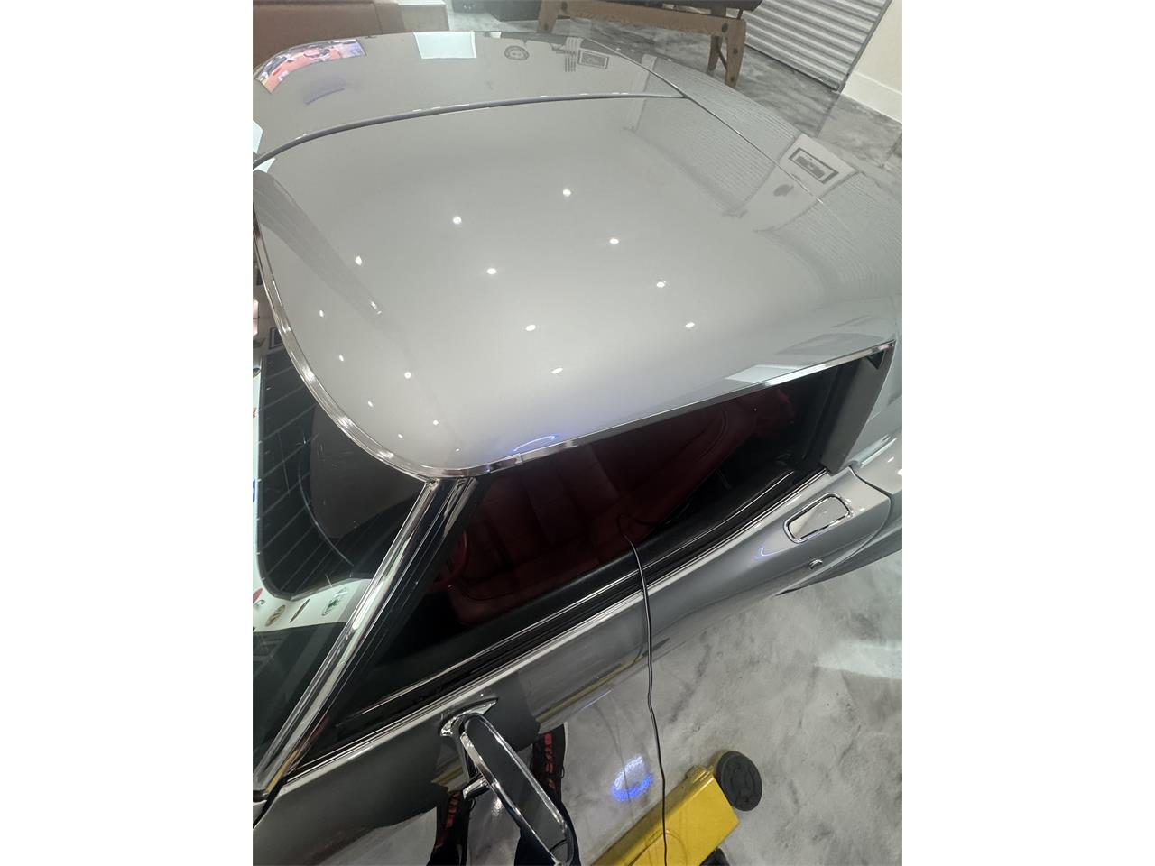 Chevrolet-Corvette-1969-Cortez-Silver-Red-Leather-43