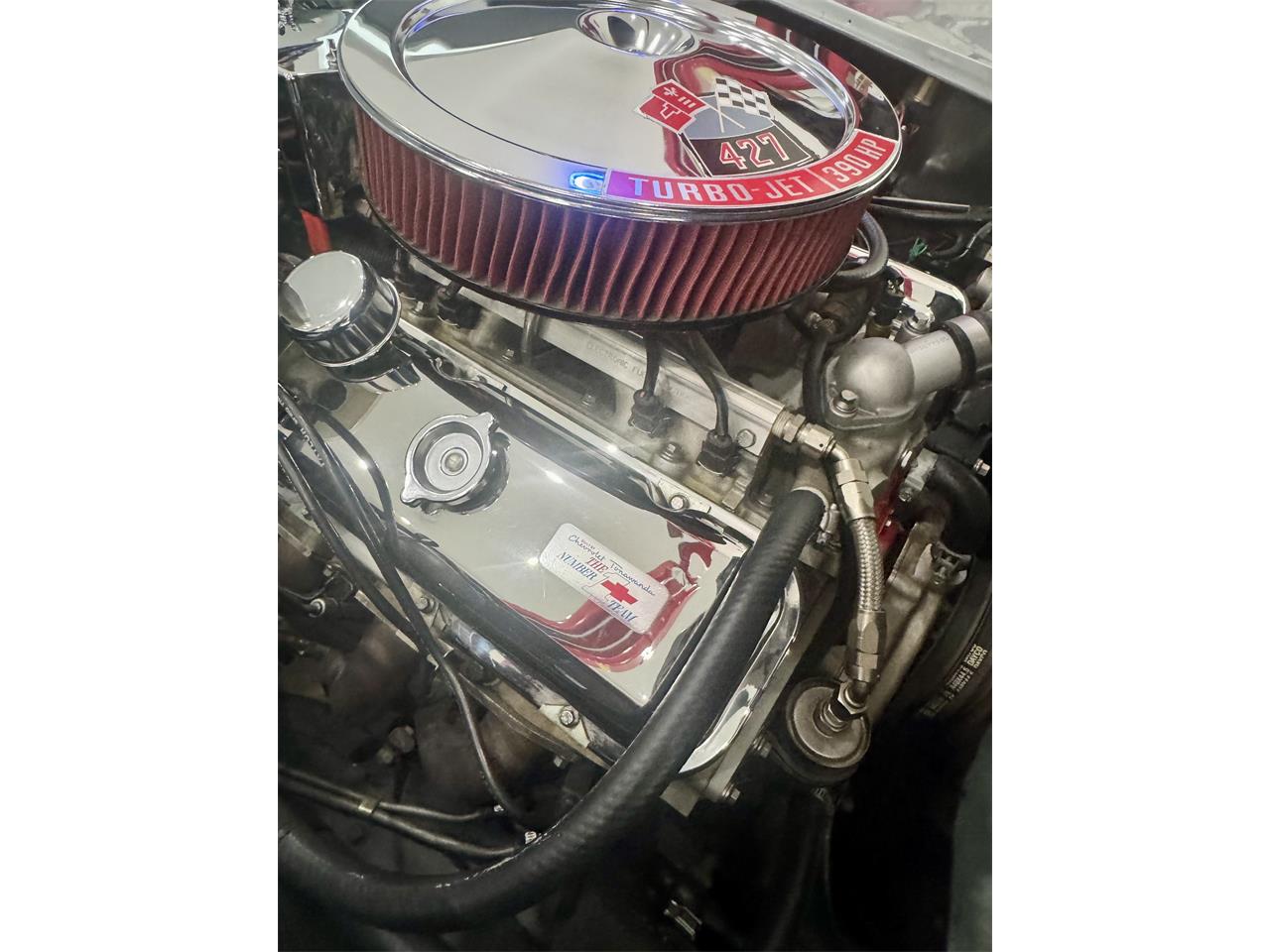 Chevrolet-Corvette-1969-Cortez-Silver-Red-Leather-55