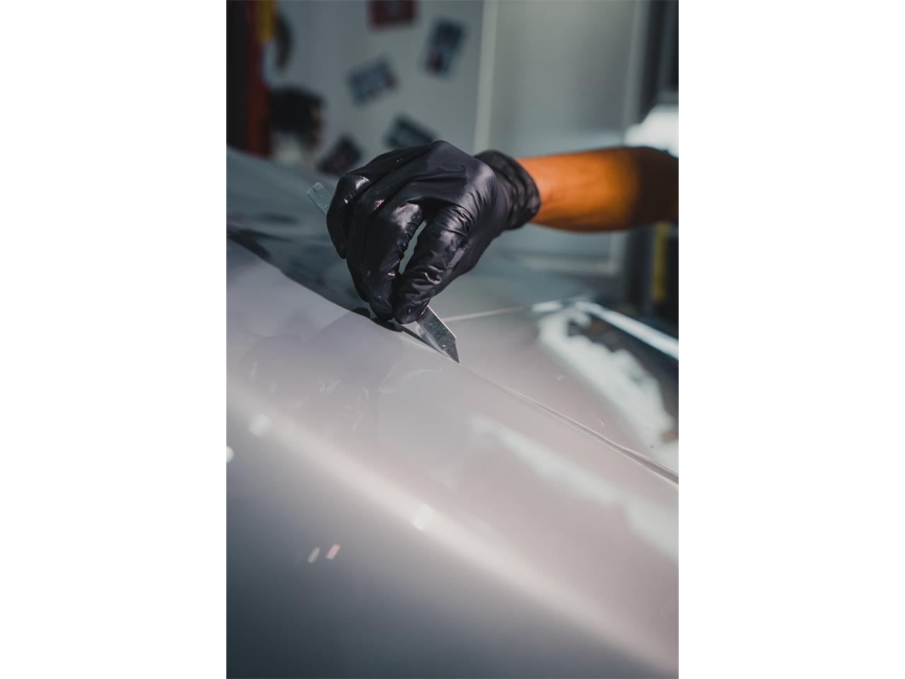 Chevrolet-Corvette-1969-Cortez-Silver-Red-Leather-65