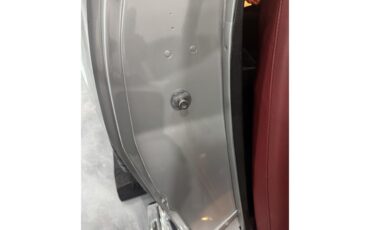 Chevrolet-Corvette-1969-Cortez-Silver-Red-Leather-70