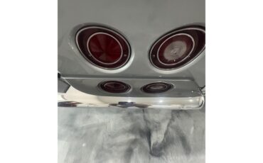 Chevrolet-Corvette-1969-Cortez-Silver-Red-Leather-76