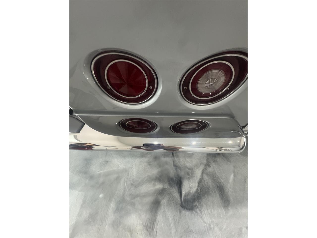 Chevrolet-Corvette-1969-Cortez-Silver-Red-Leather-76