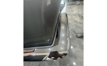 Chevrolet-Corvette-1969-Cortez-Silver-Red-Leather-81