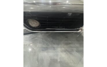 Chevrolet-Corvette-1969-Cortez-Silver-Red-Leather-9