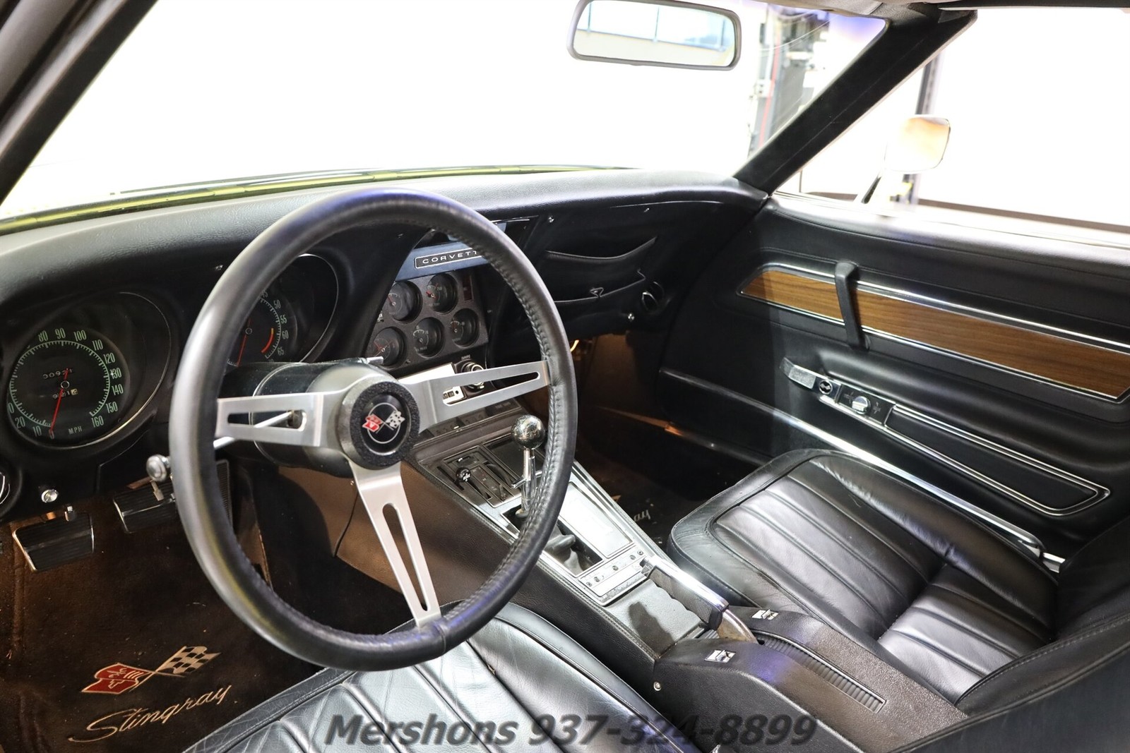 Chevrolet-Corvette-1969-Coupe-1