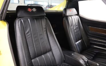 Chevrolet-Corvette-1969-Coupe-11