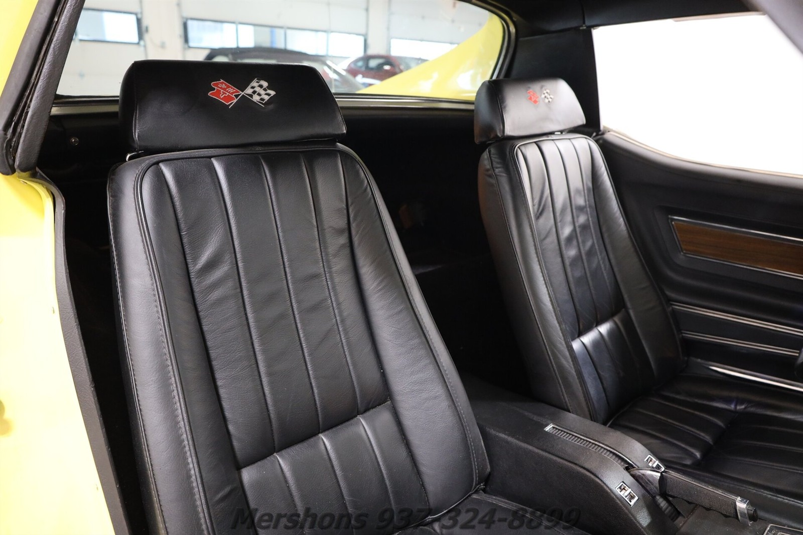 Chevrolet-Corvette-1969-Coupe-11