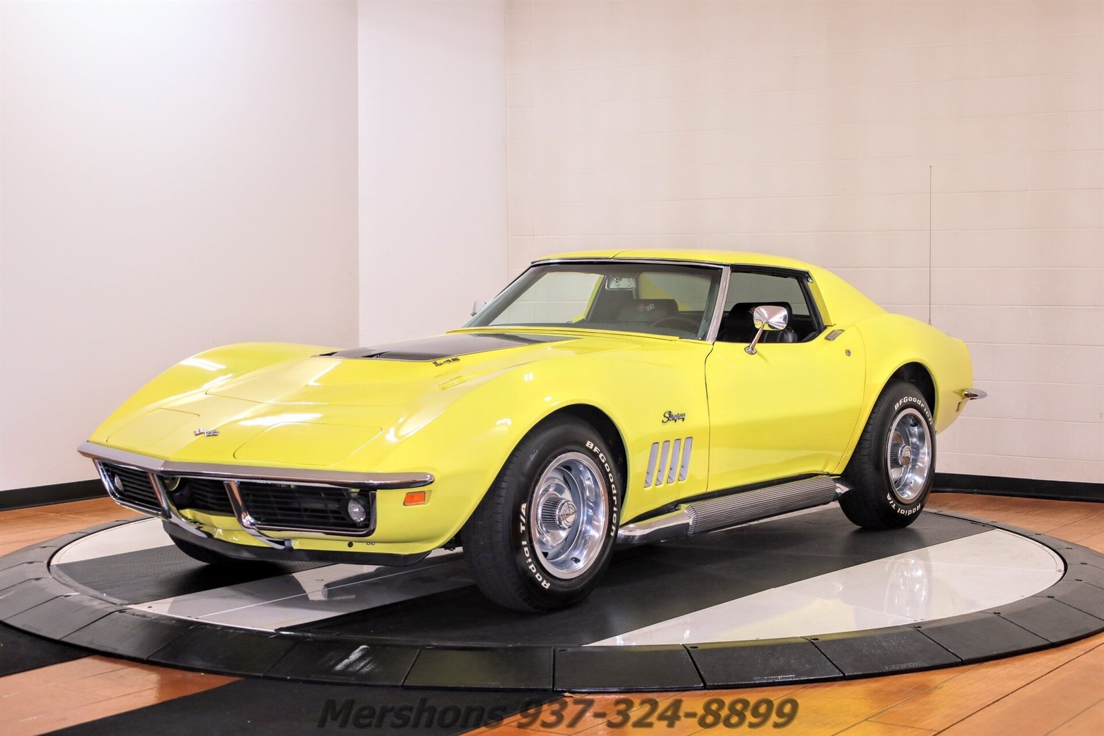 Chevrolet-Corvette-1969-Coupe