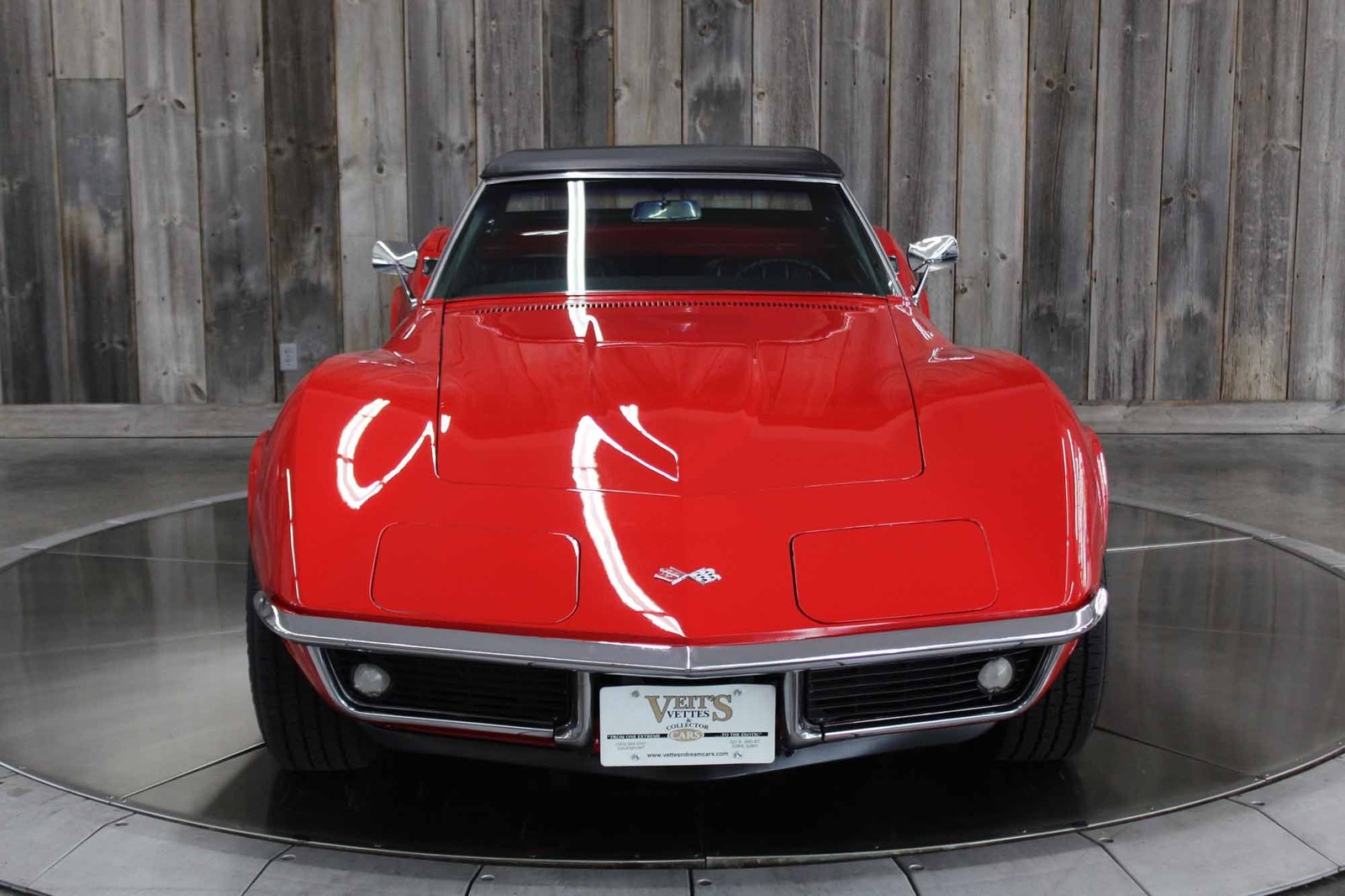 Chevrolet-Corvette-1969-RESTORED-12