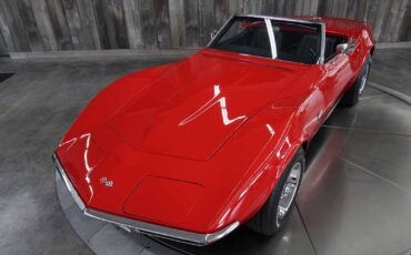 Chevrolet-Corvette-1969-RESTORED-19