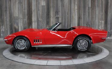 Chevrolet-Corvette-1969-RESTORED-2