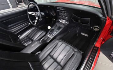 Chevrolet-Corvette-1969-RESTORED-23
