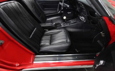 Chevrolet-Corvette-1969-RESTORED-25