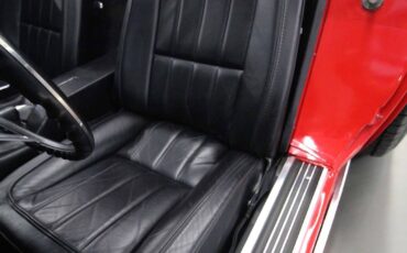 Chevrolet-Corvette-1969-RESTORED-27