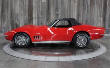 Chevrolet-Corvette-1969-RESTORED-3