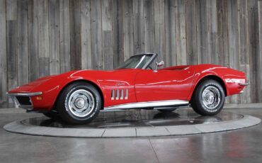 Chevrolet-Corvette-1969-RESTORED-38
