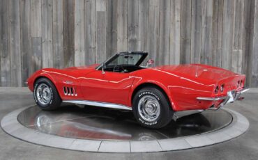 Chevrolet-Corvette-1969-RESTORED-4