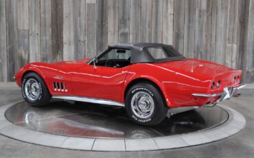 Chevrolet-Corvette-1969-RESTORED-5