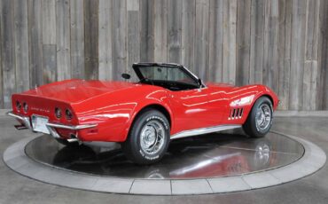 Chevrolet-Corvette-1969-RESTORED-6