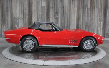 Chevrolet-Corvette-1969-RESTORED-9
