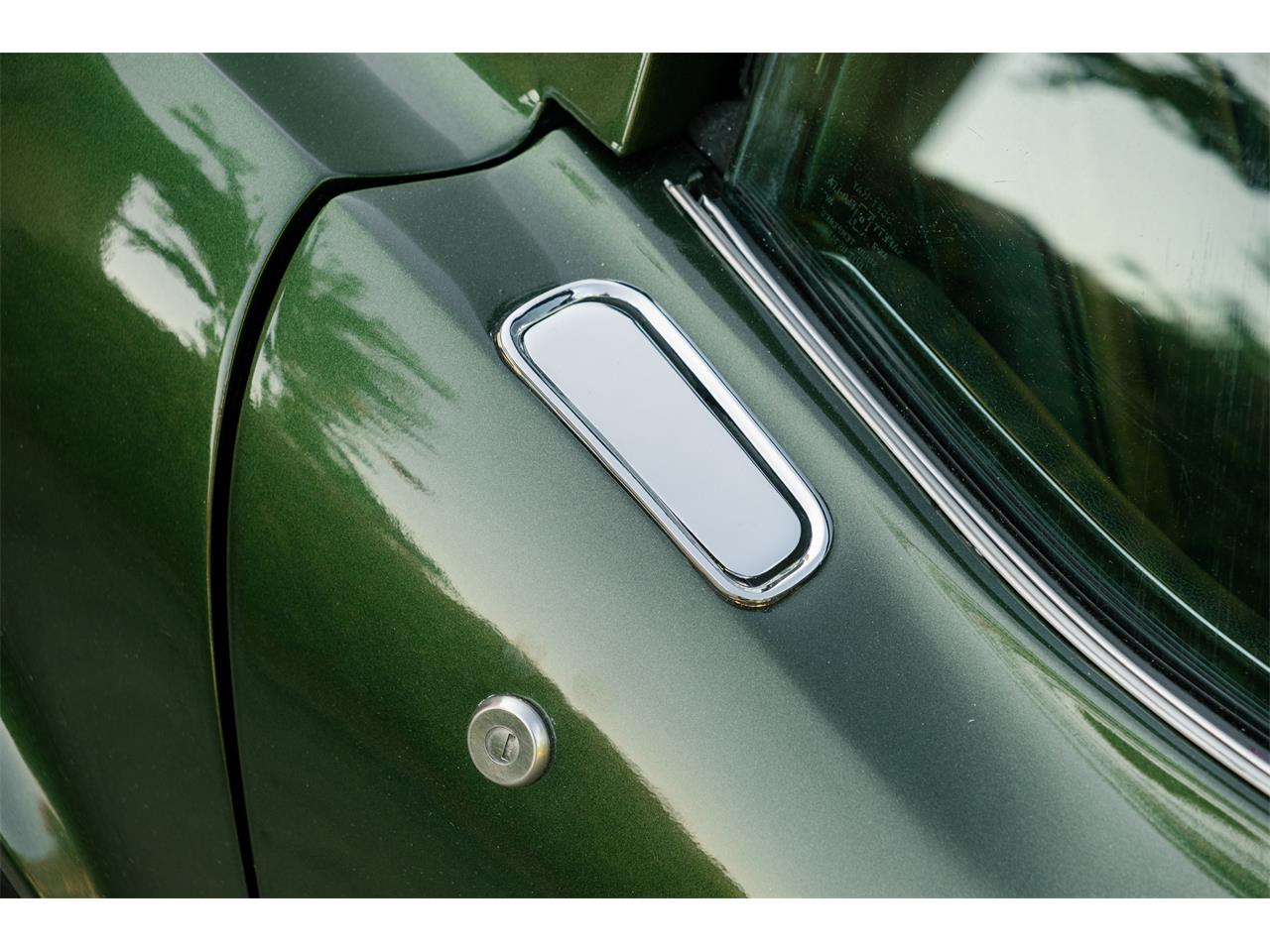 Chevrolet-Corvette-1969-Rally-Green-Green-21