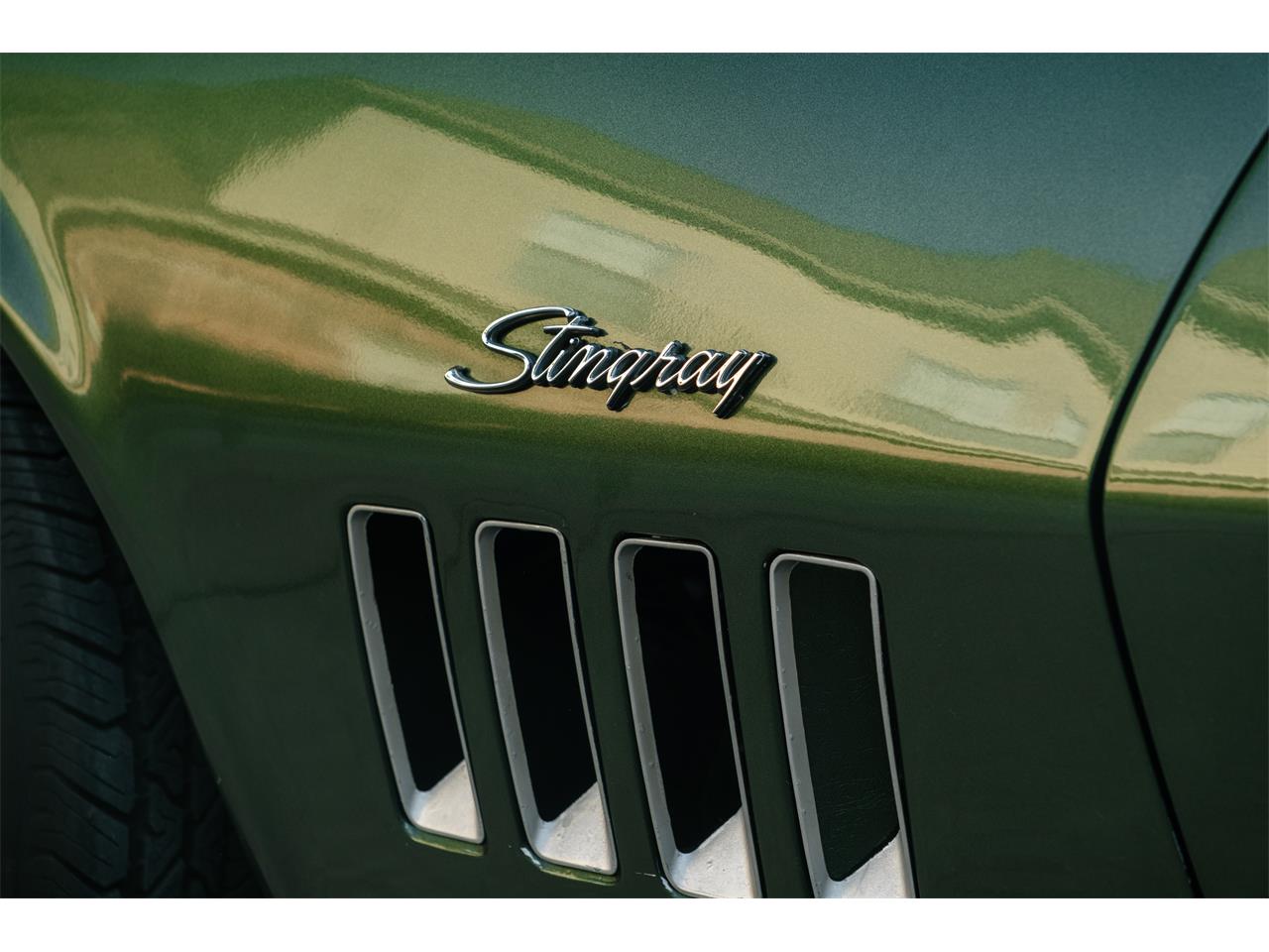 Chevrolet-Corvette-1969-Rally-Green-Green-28