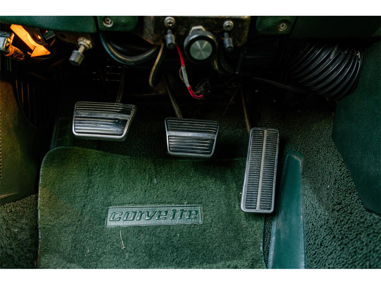 Chevrolet-Corvette-1969-Rally-Green-Green-4