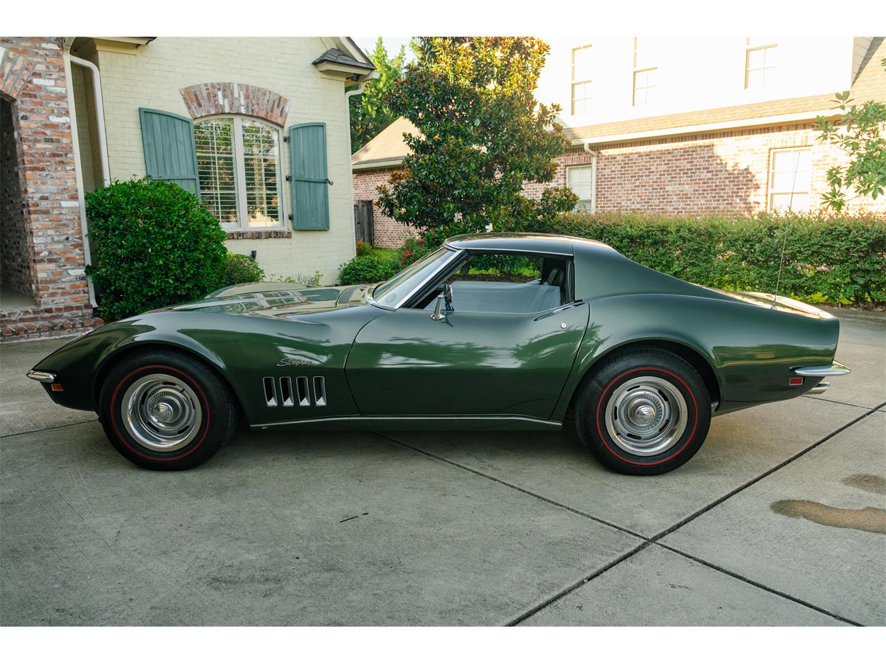Chevrolet-Corvette-1969-Rally-Green-Green-8