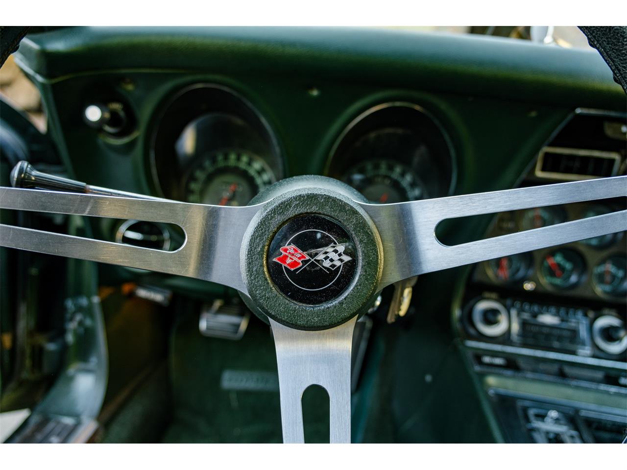 Chevrolet-Corvette-1969-Rally-Green-Green-80