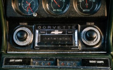 Chevrolet-Corvette-1969-Rally-Green-Green-96
