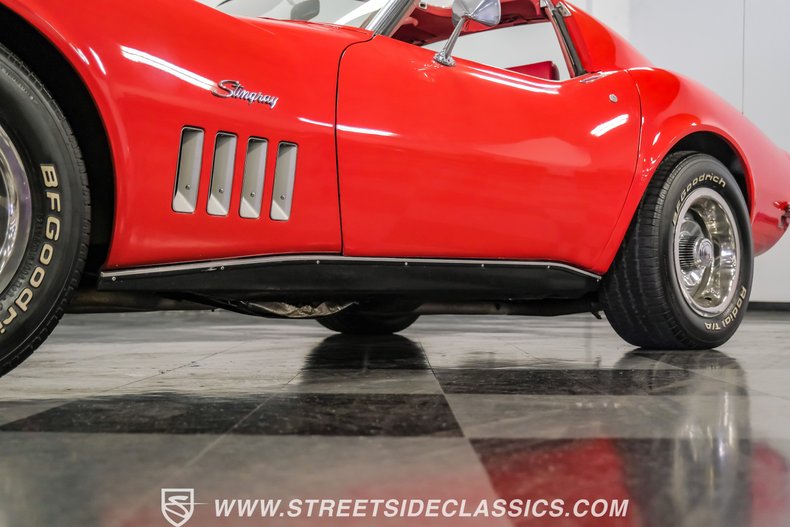 Chevrolet-Corvette-1969-Rally-Red-Red-25