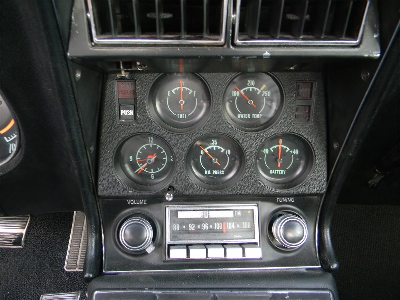 Chevrolet-Corvette-1969-Red-Black-21