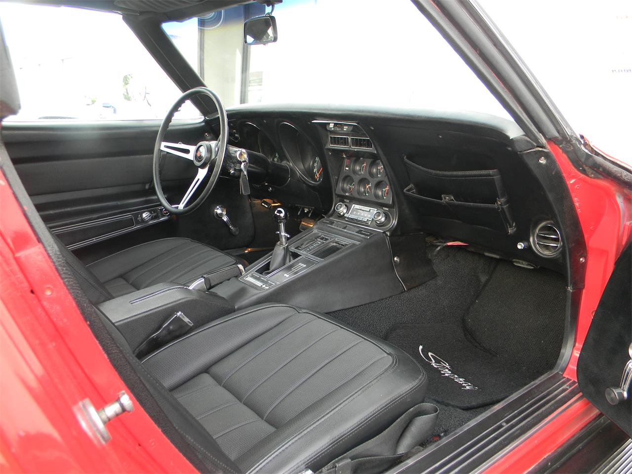 Chevrolet-Corvette-1969-Red-Black-4