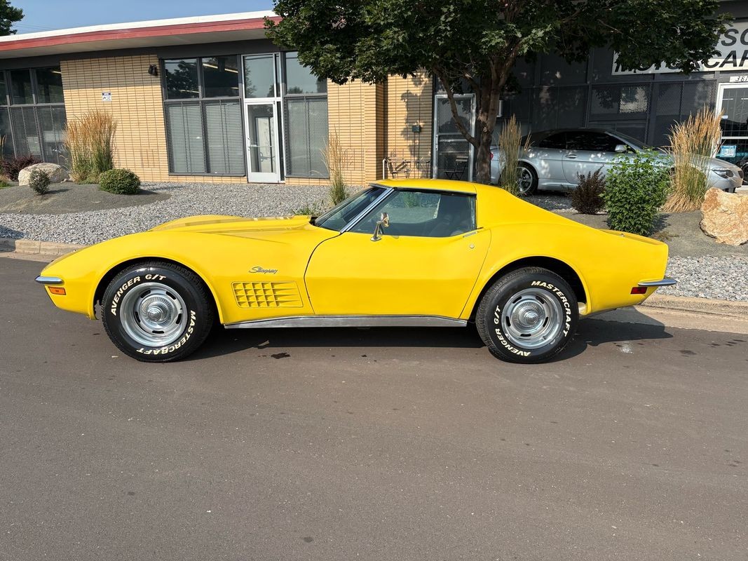Chevrolet-Corvette-1970-1