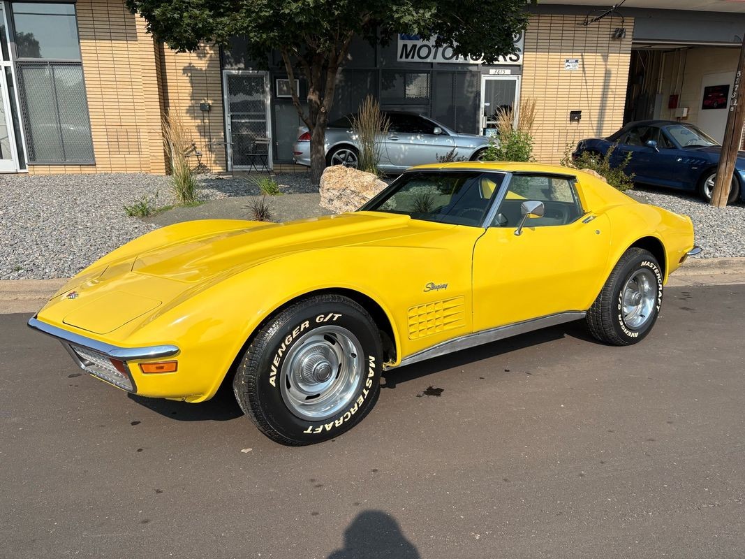 Chevrolet-Corvette-1970-12