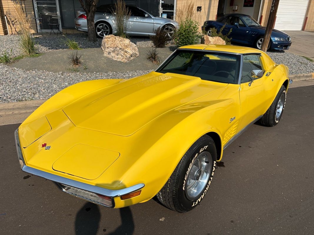 Chevrolet-Corvette-1970-13
