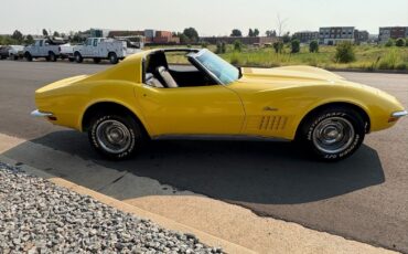 Chevrolet-Corvette-1970-2