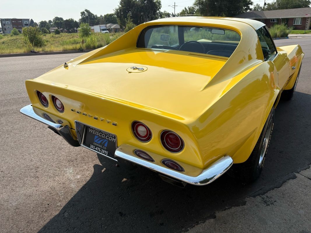 Chevrolet-Corvette-1970-26