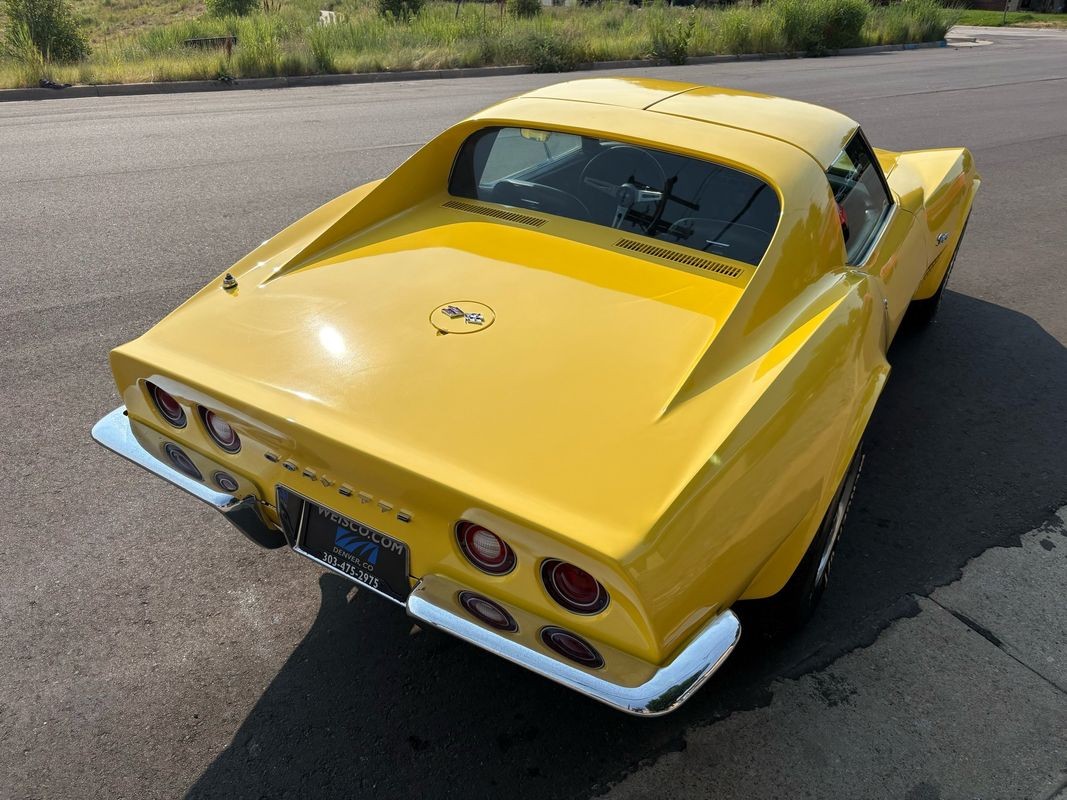 Chevrolet-Corvette-1970-29