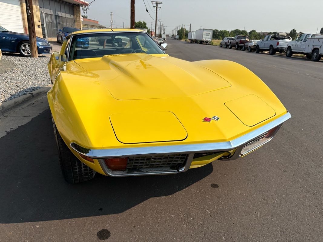 Chevrolet-Corvette-1970-32