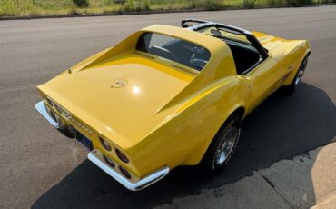 Chevrolet-Corvette-1970-4